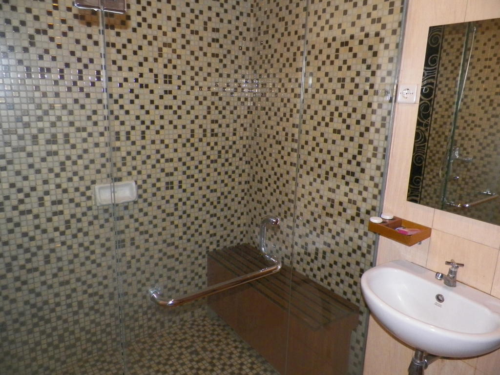 Ariandri Boutique Guesthouse Бандунг Номер фото